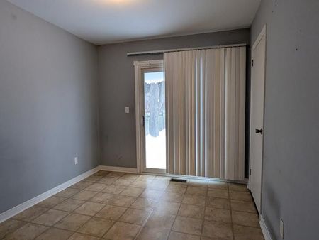 For Lease - 712 Victory Drive Unit# Main, Pickering, Ontario - Photo 4