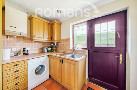 Thirlmere Close, Farnborough, GU14 - Photo 3