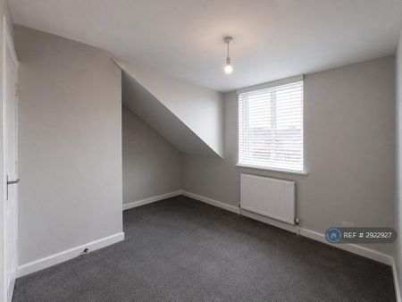 2 bedroom maisonette to rent - Photo 3