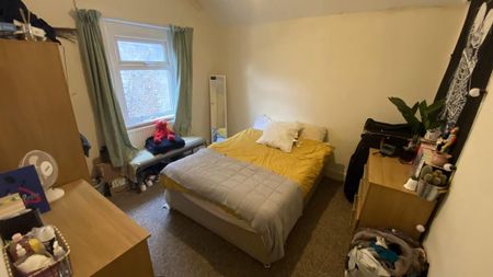 4 bedroom house share to rent - Photo 2