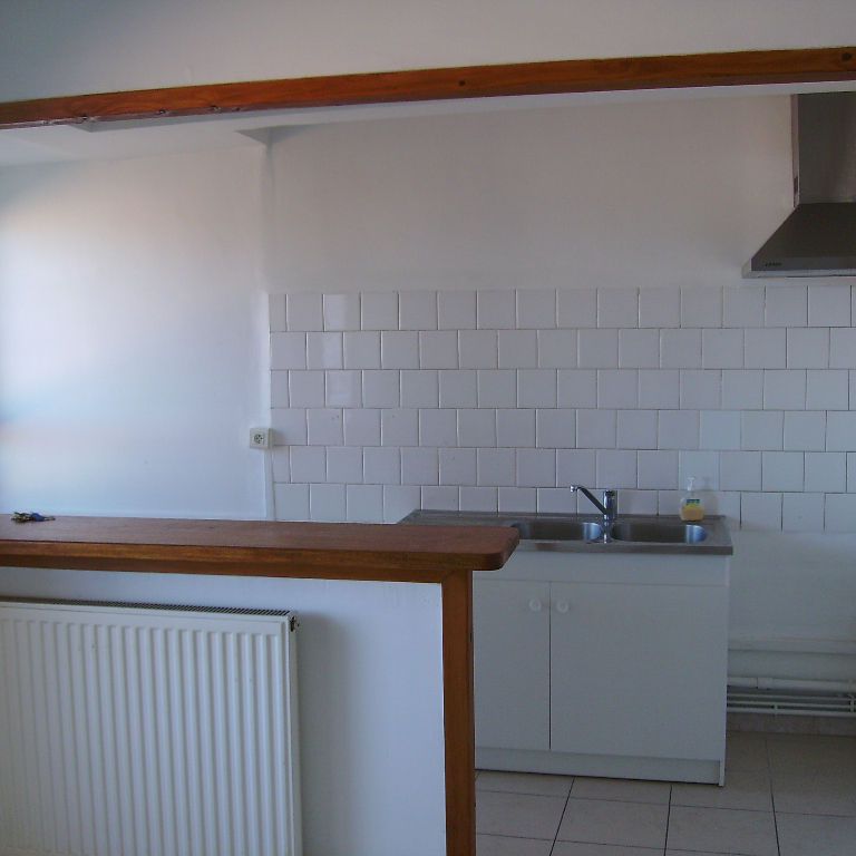 Location appartement 2 pièces, 46.80m², Limoux - Photo 1