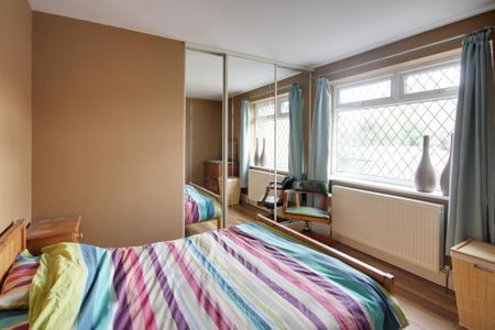 2 bedroom terraced house to rent - Photo 4