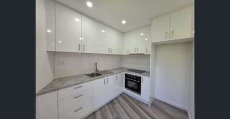 BRAND NEW 2 BEDDER READY TO RENT! - Photo 3