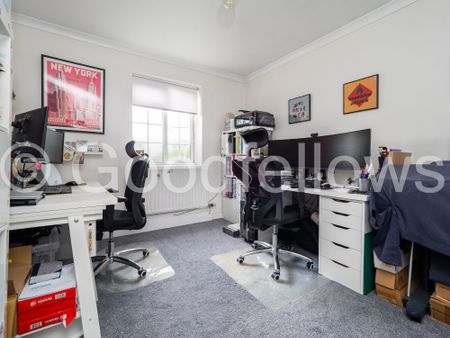 Farnham Court, Cheam, SM3 - Photo 5