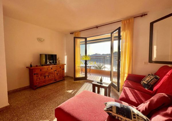 ​ FLAT FOR RENT ON THE FIRST LINE OF THE SEA IN TORREVIEJA - ALICANTE