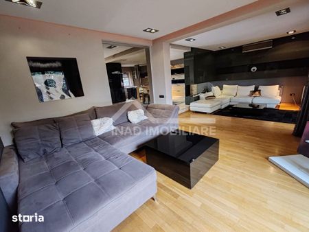 Casa de Lux in cartierul Buna Ziua cu, garaj, parcare, terasa, gradina - Fotografie 2
