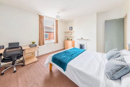 3 bedroom terraced house to rent - Photo 5