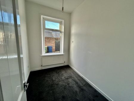 2 bedroom cottage to rent - Photo 2