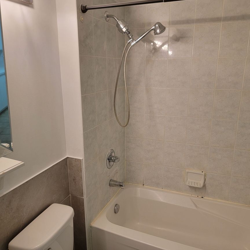 For Lease - 155 Beecroft Road Unit# 1512, Toronto, Ontario - Photo 1