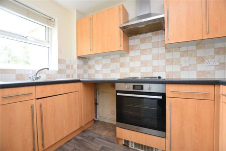 16, Whitehall Croft, Leeds, LS12 5NJ - Photo 4