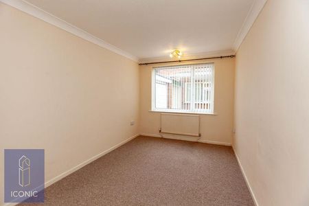 3 bedroom detached bungalow to rent - Photo 3