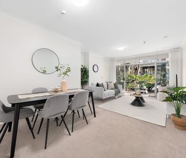 Full Brick Unit, North Facing - 6 Mins Walk to Metro - Photo 1
