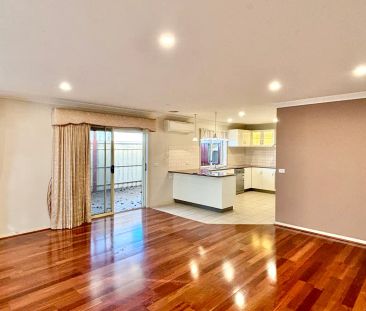 95 Melzak Way, Berwick VIC 3806 - Photo 1