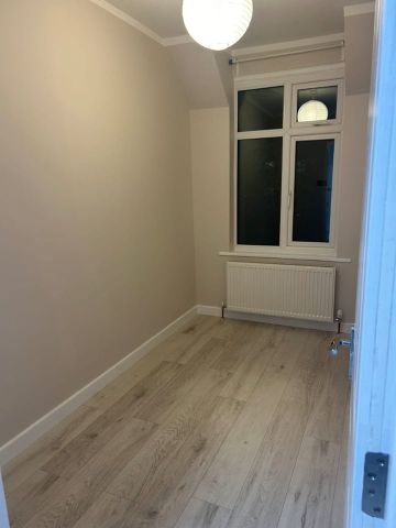 2 Bed Flat, Thornton Heath, CR7 - Photo 4