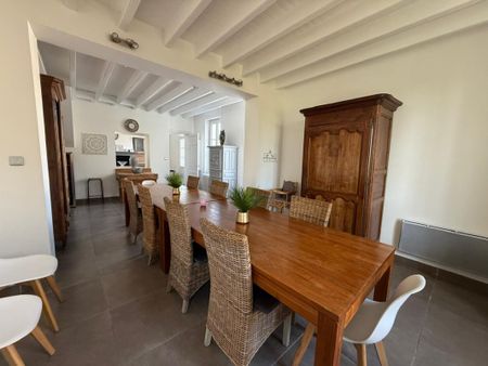 Maison 8 pièces Le Barp 211.37 m² - 5 chambres sur grand terrain - Photo 3