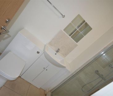 Studio to rent - Photo 6