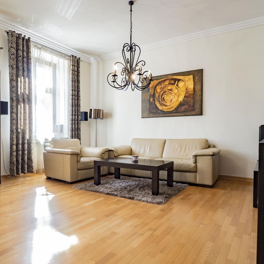 Piękne mieszkanie w znakomitej lokalizacji - Zdjęcie 1