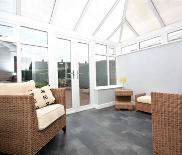 22, Oakwood Drive, Rothwell, Leeds, LS26 0PN - Photo 3