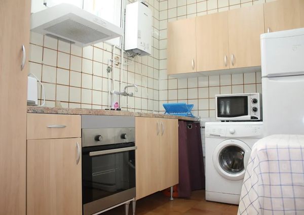 Passatge dels Escudellers, Barcelona, Catalonia 08002