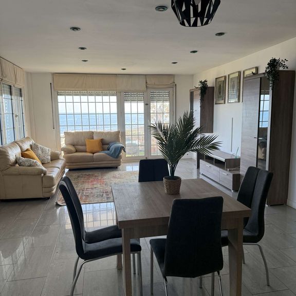 4 room luxury Flat for rent in Sant Andreu de Llavaneres, Spain - Foto 1