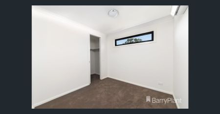 Spacious and Stylish! - Photo 4