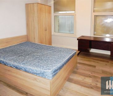 Fitzwilliam Street, Town Centre, Huddersfield, HD1 - Photo 2