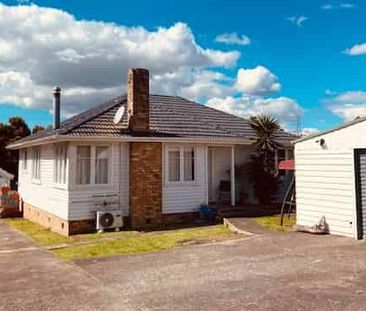 Classic Bungalow with Double garage - Photo 1