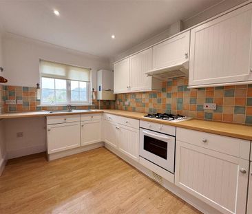 2 bedroom terraced house to rent - Photo 3