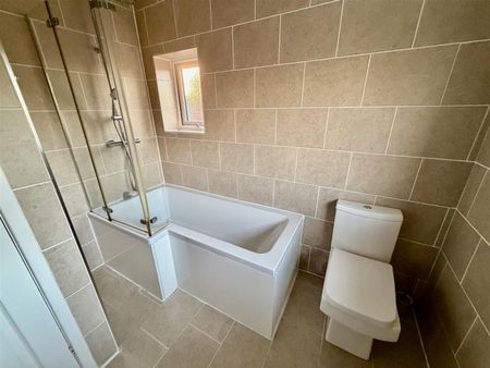 Gypsy Lane, Marton-In-Cleveland, Middlesbrough - Photo 3