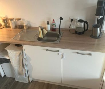 NEUBAU: 1 Zimmer Wohnung mit Einbauküche und Balkon - Photo 5