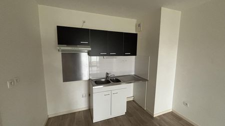 Location Appartement 3 pièces 61m² LA CHAPELLE SUR ERDRE 44240 - Photo 3