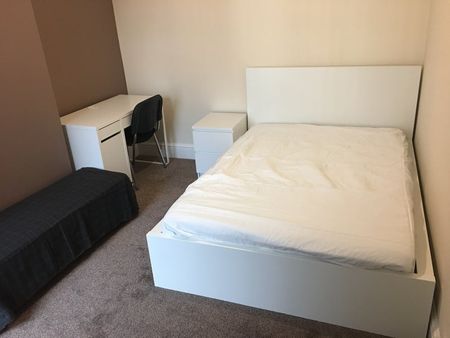 3 Bed End Terrace, Saxby Street, M6 - Photo 5