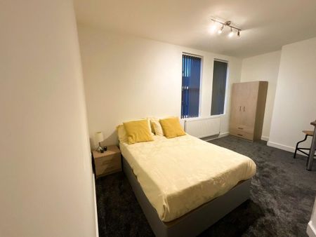 1 bedroom in a house share to rent - Photo 3