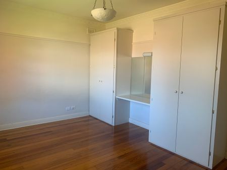 4/360 High Street WINDSOR - Photo 3