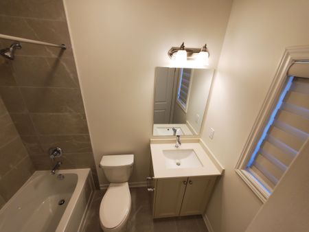 For Lease - 1458 Kovachik Boulevard, Milton, Ontario - Photo 4