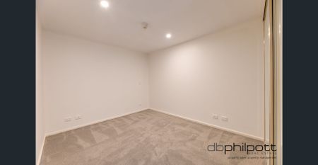 Position Perfect - Photo 3