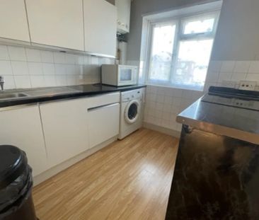 Holdenhurst Road, BOURNEMOUTH - Photo 5