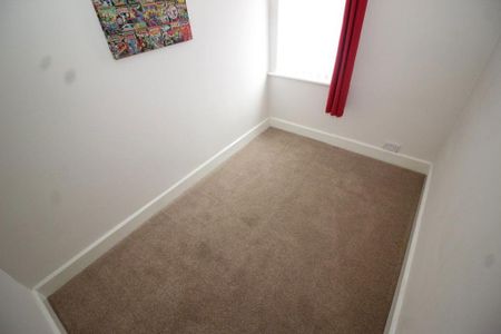 3 bedroom terraced house to rent - Photo 4
