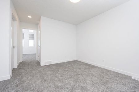 20401 45 Street SE (Main Floor) – SETON - Photo 3