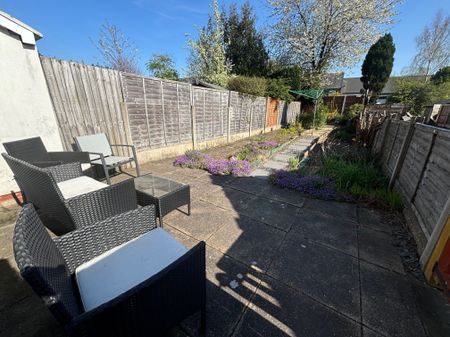 College Road, Birmingham, B32 - Photo 2