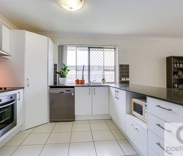 Family Home In Warner Lakes - Photo 1