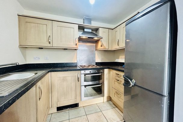 Magellan Way, DERBY - Photo 1