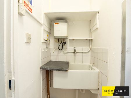 1 Bedroom For Rent - Photo 2