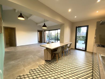 Location Maison 3 pièces 70m² AIX EN PROVENCE 13100 - Photo 5