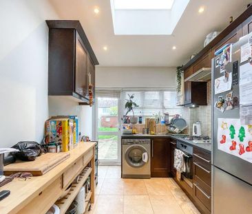 2 bedroom flat to rent - Photo 5