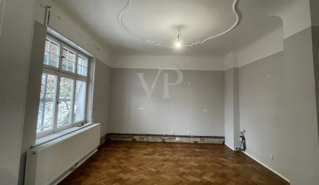 Stilvolles Leben mit Flair auf zwei herrschaftlichen Etagen in Bestlage von Marburg! - Photo 1