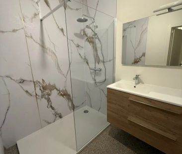 Ruim, energiezuinig appartement met 2 slaapkamers, in het centrum v... - Photo 5