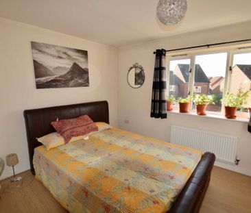 Price £1,800 pcm - Under Offer - Photo 1