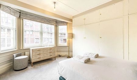 6 bedroom flat with 1 reception and 2 bathrooms in St. Johns Wood, NW8 - Photo 5