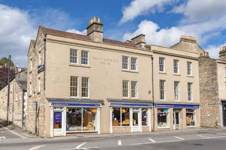 Piccadilly Place - Photo 3